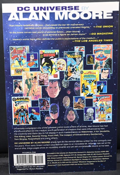 The DC Universe by Alan Moore- Alan Moore (2011)